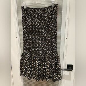 Elegant Black and Cream Skirt